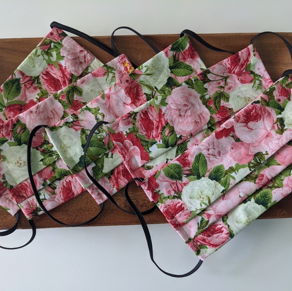 Honey Bumpkins Accessories - Face Covering - Rose Floral